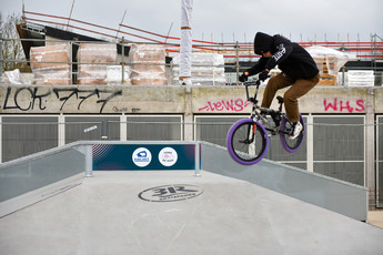 Inauguration du nouveau skate park de Niort en presence du Maire de Niort et de l'adjointe en charge des sports