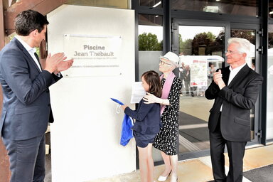 Une plaque a été dévoilée par le président de l'Agglomération, Jérôme Baloge, et le maire de Magné, Gérard Laborderie ©Bruno Derbord