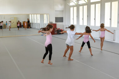 Rentrée à l'école de danse © B. Derbord