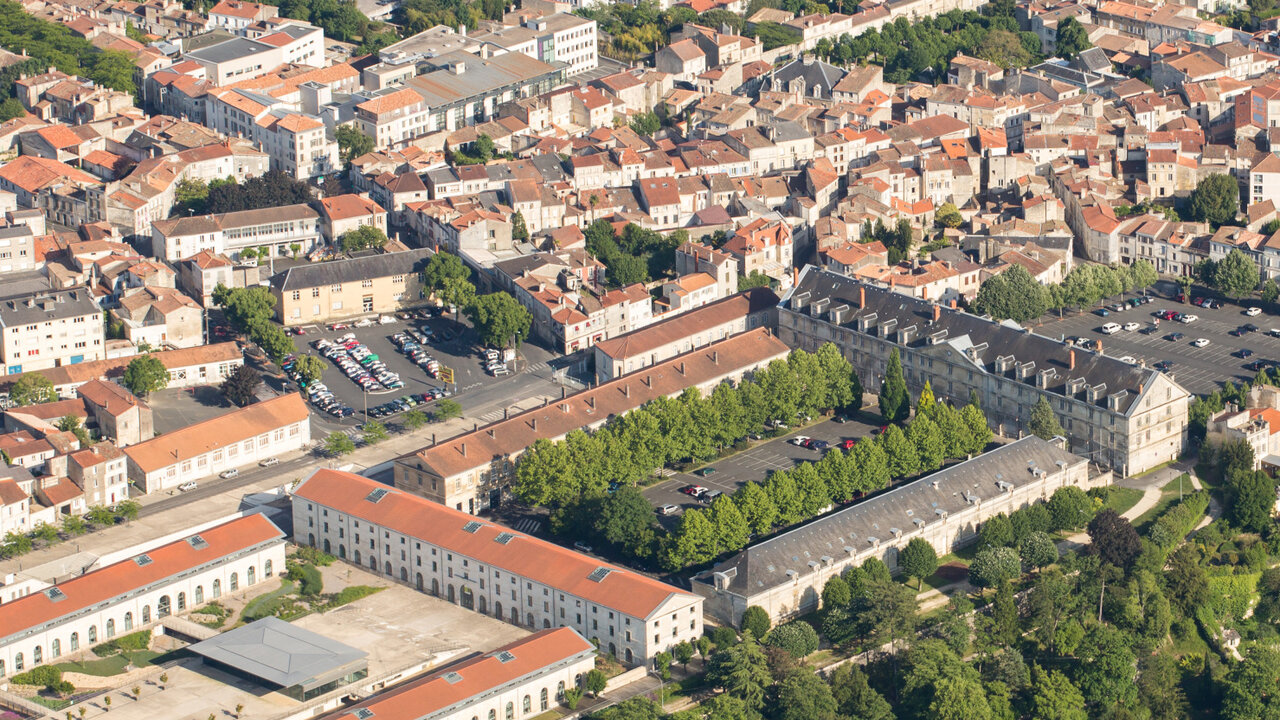Centre Du Guesclin Mairie De Niort Vivre Niort centre-du-guesclin-mairie-de-niort-vivre-niort