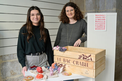 Crabie Shop à la boutique éphémère de l'office de commerce Emma Panchoo et Pauline Aubin, Crabie Shop
