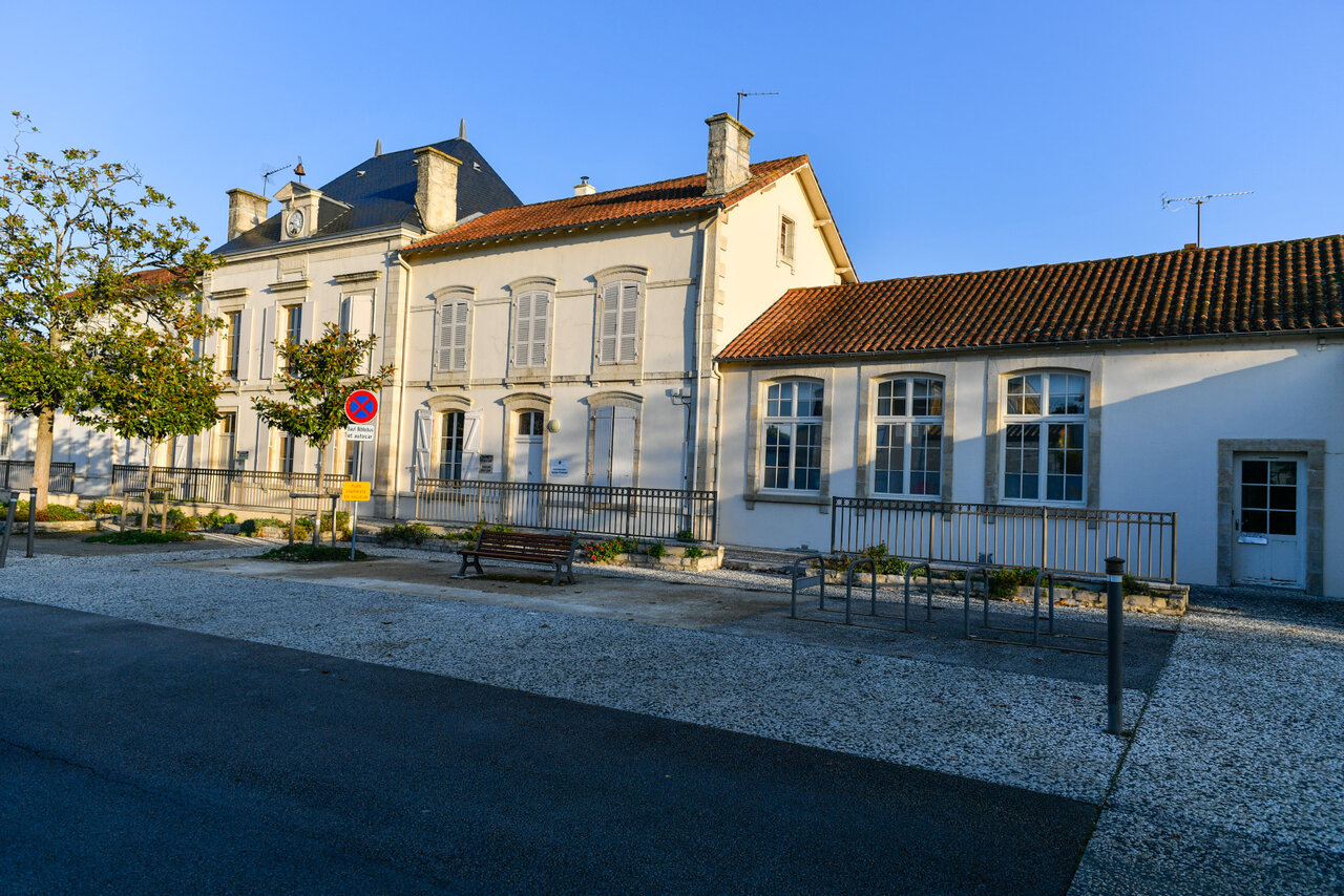 Groupe scolaire Agrippa d'Aubigné © Darri